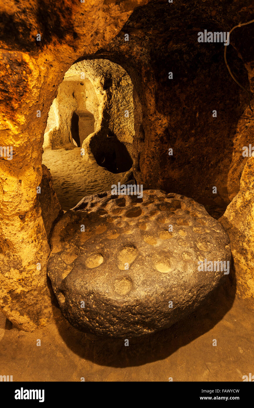 Tunnel und Höhlen in der unterirdischen Stadt Kaymakli; Kaymakli, Türkei Stockfoto