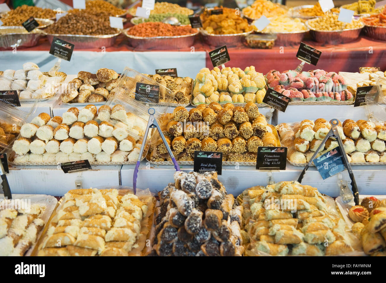 Europäischen Lebensmittelmarkt in Union Square Shopping Centre, Aberdeen, Schottland. Stockfoto