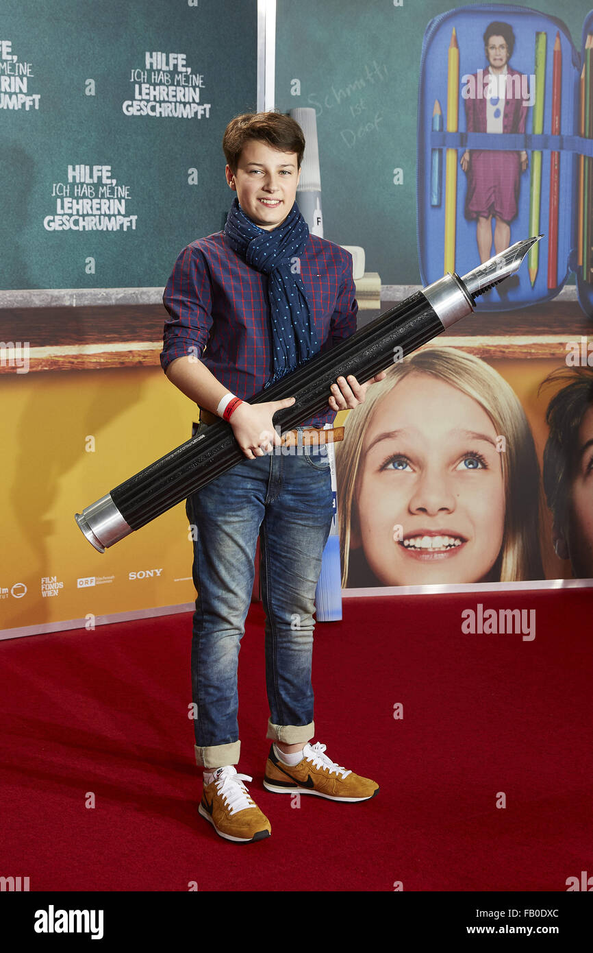 Deutsche Erstaufführung der Komödie Hilfe, Ich