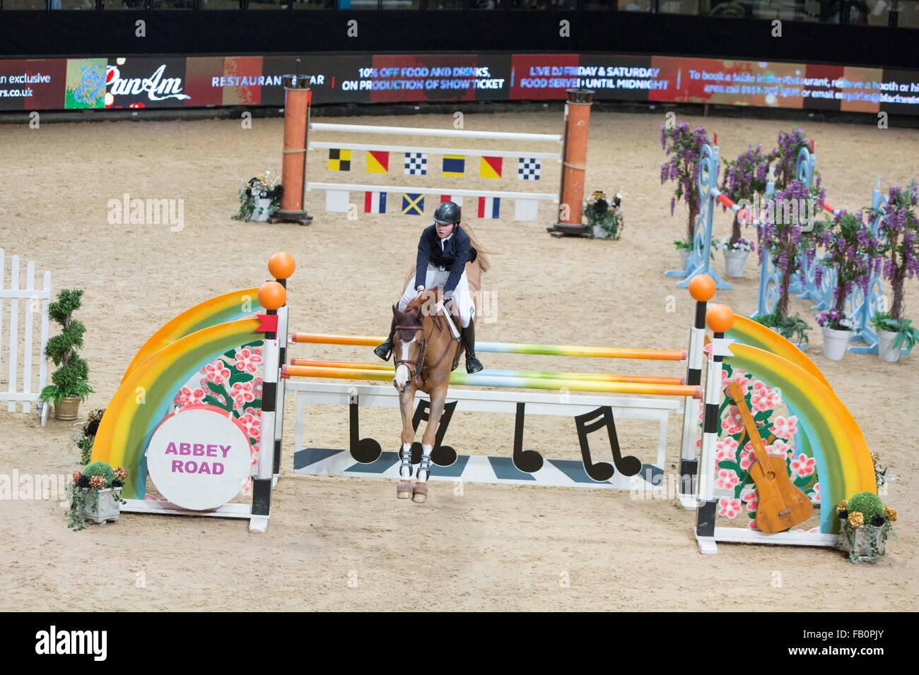Liverpool International Horse Show, Januar 2016, Vereinigtes Königreich. Harry Charles auf Vivaldi Du Dom Stockfoto