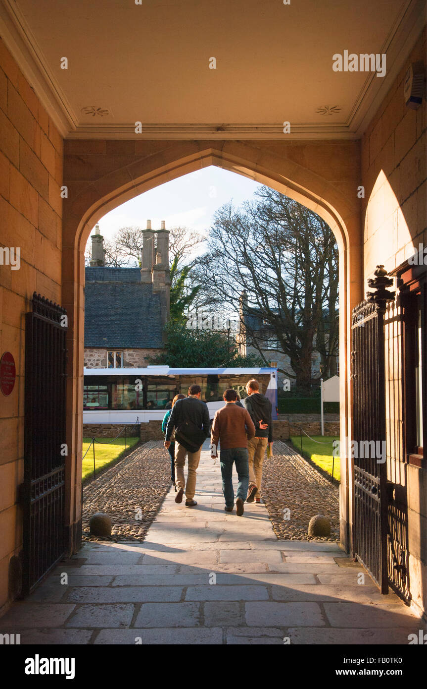 Studenten am Kings College, University of Aberdeen, Aberdeen, Schottland. Stockfoto