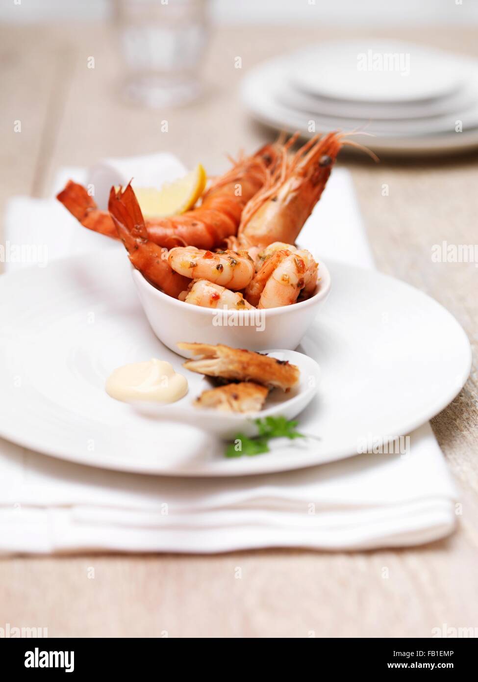 Seafood Platter einschließlich König Makrele, Krabben und Garnelen Stockfoto
