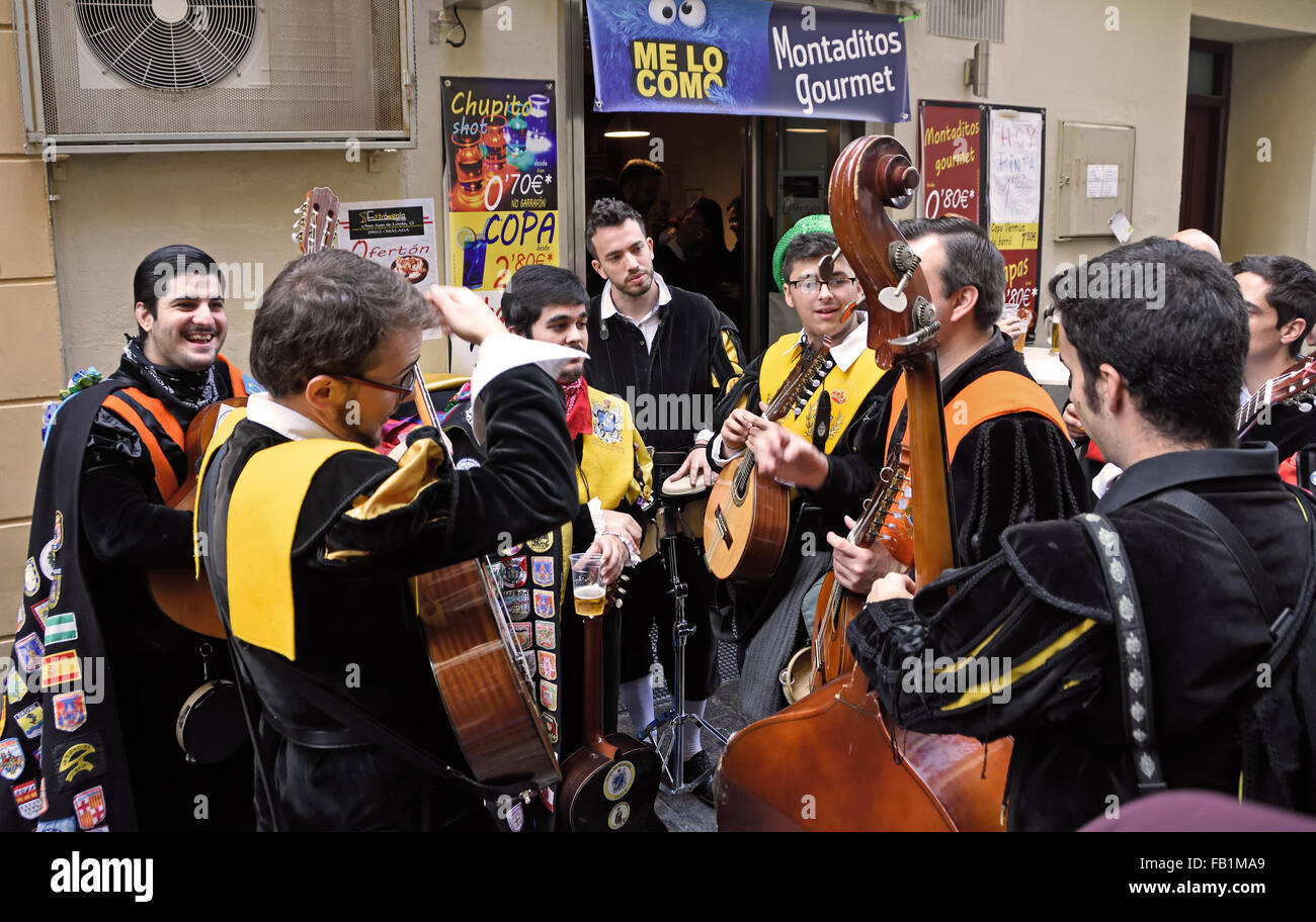 Musik Musiker (Studenten) aus Madrid in Malaga Altstadt Zentrum Spanisch Spanien Andalusien Stockfoto