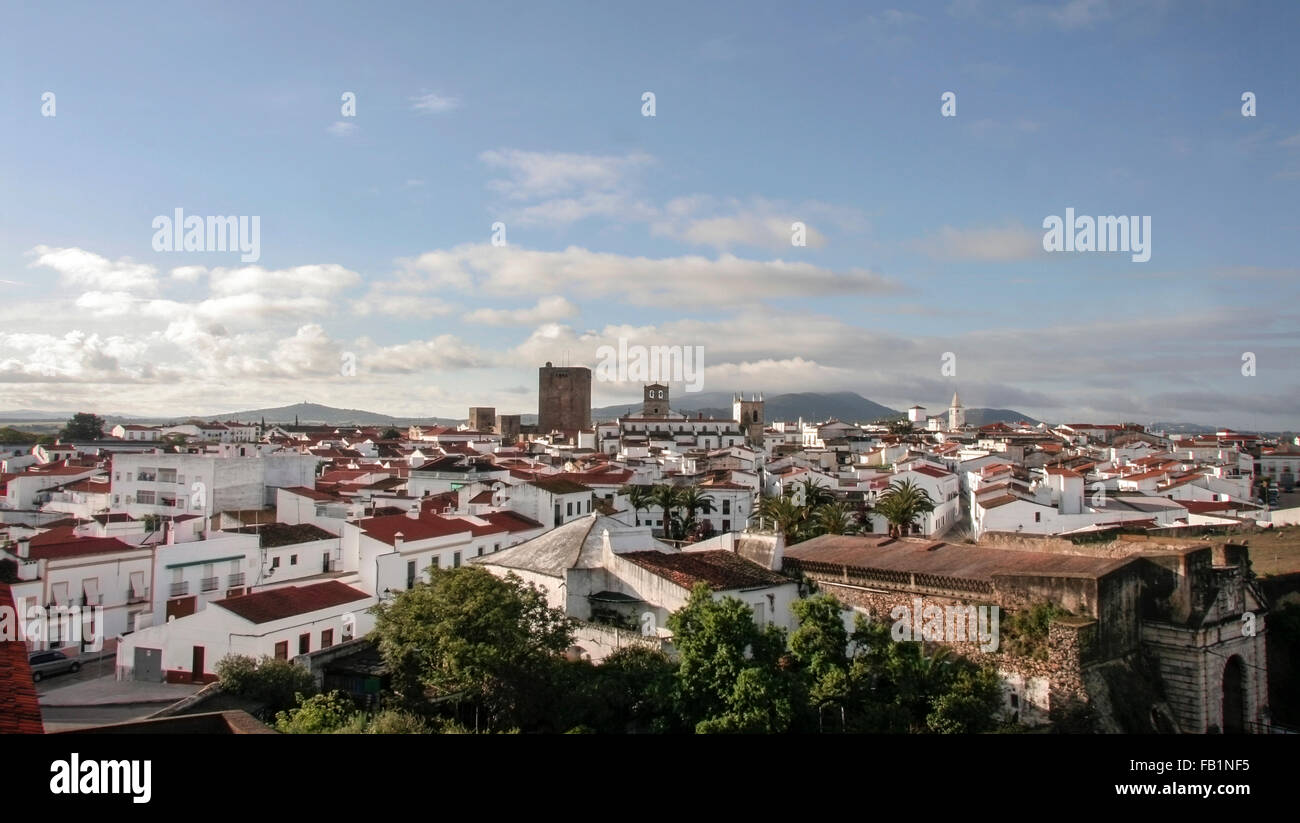 Luftaufnahme von Olivenza Altstadt nahe Grenze zu Portugal, Badajoz, Spanien Stockfoto