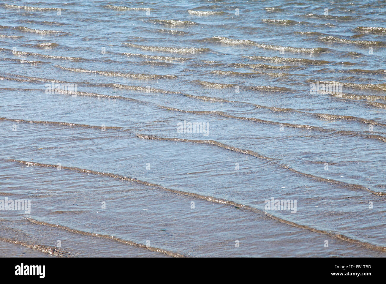 kleine Wellen in totes Wasser im Atlantic beach Stockfoto