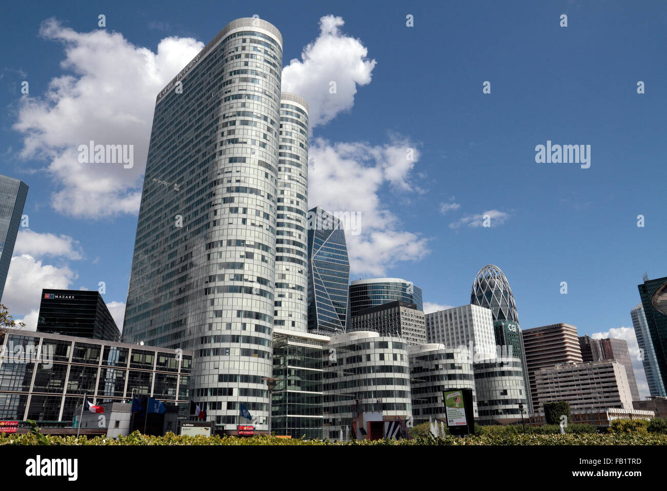 Die Cœur Défense Bürogebäude im Geschäftsviertel la Défense, Paris, Frankreich. Stockfoto