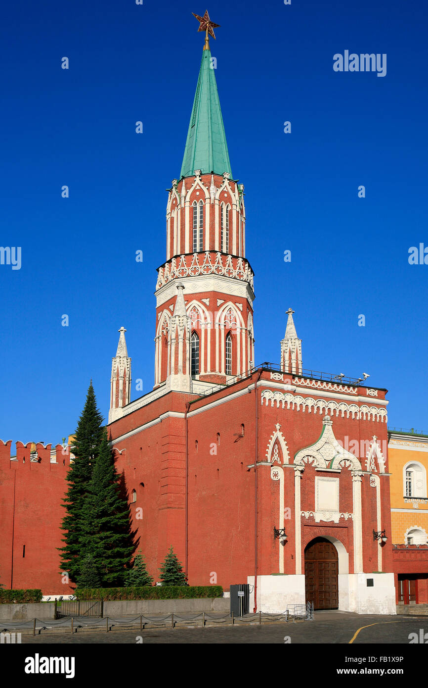 Die Nikolskaja-Turm (1491) des Kreml in Moskau, Russland Stockfoto