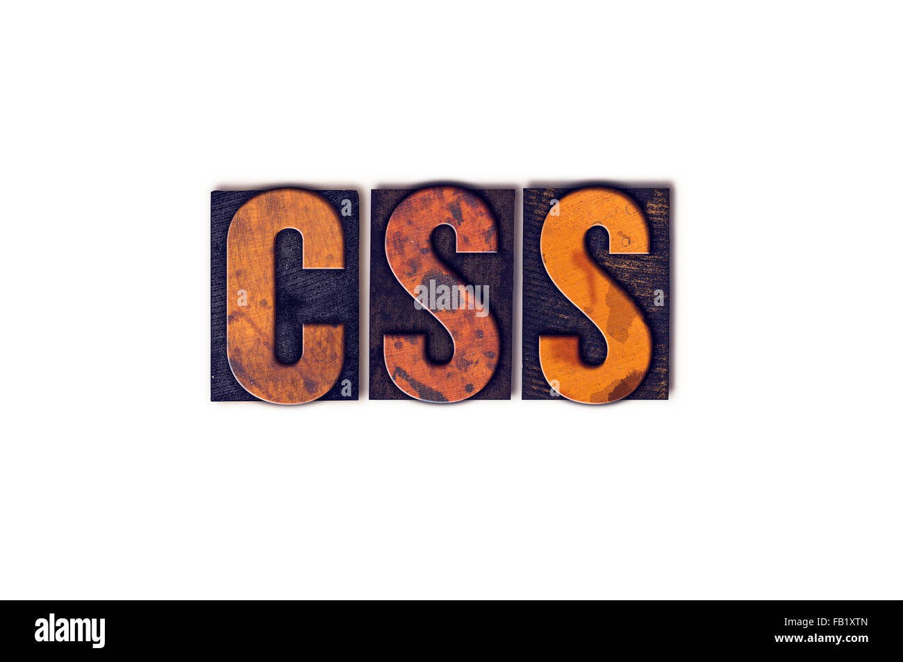 Das Wort "CSS" geschrieben in isolierten Vintage Holz Buchdruck Typ auf einem weißen Hintergrund. Stockfoto