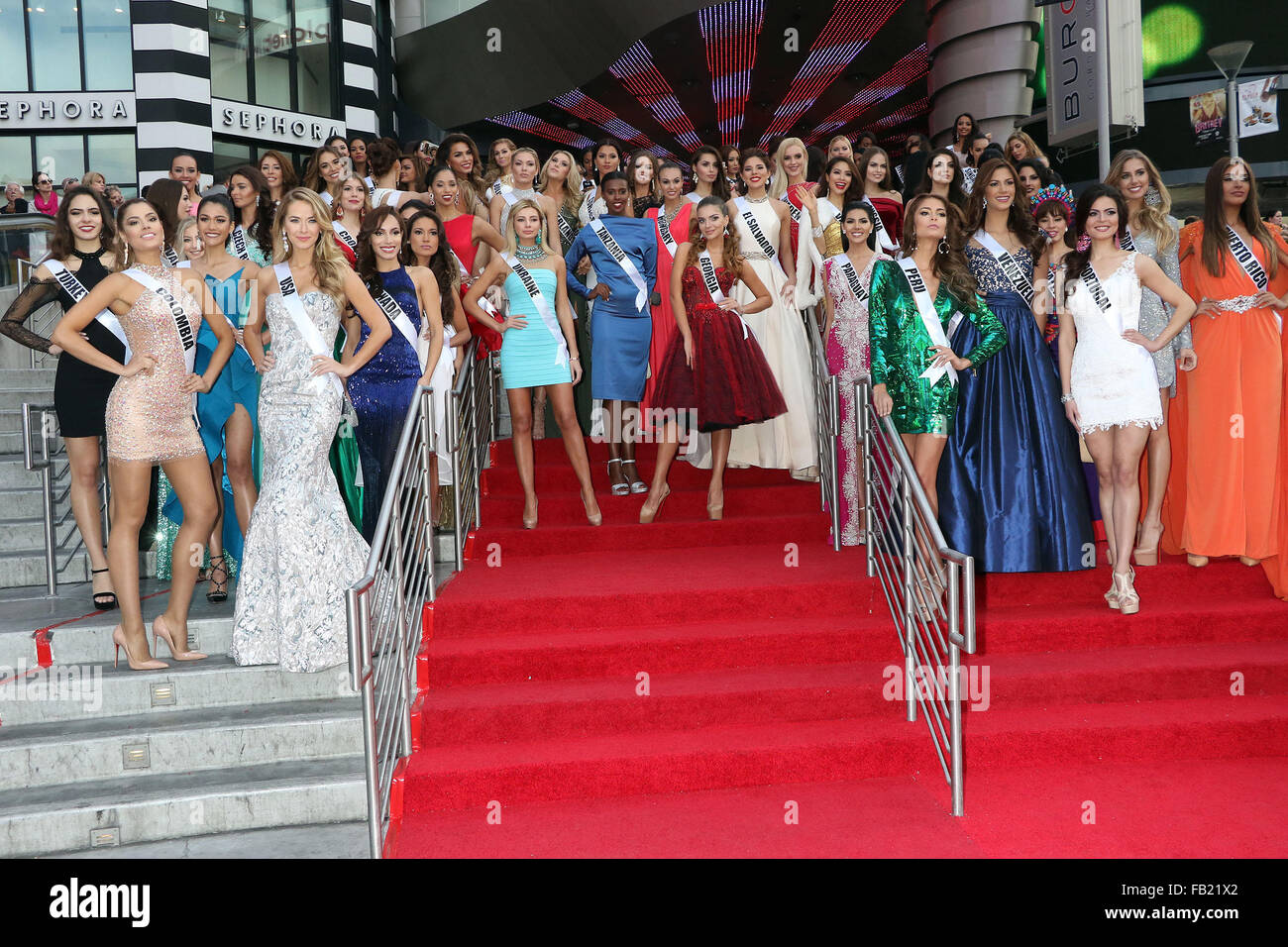 2015 Miss Universe Willkommen Veranstaltung im Planet Hollywood Hotel & Casino Featuring: Miss Universe Teilnehmer 2015 wo: Las Vegas, Nevada, USA bei: 7. Dezember 2015 Stockfoto