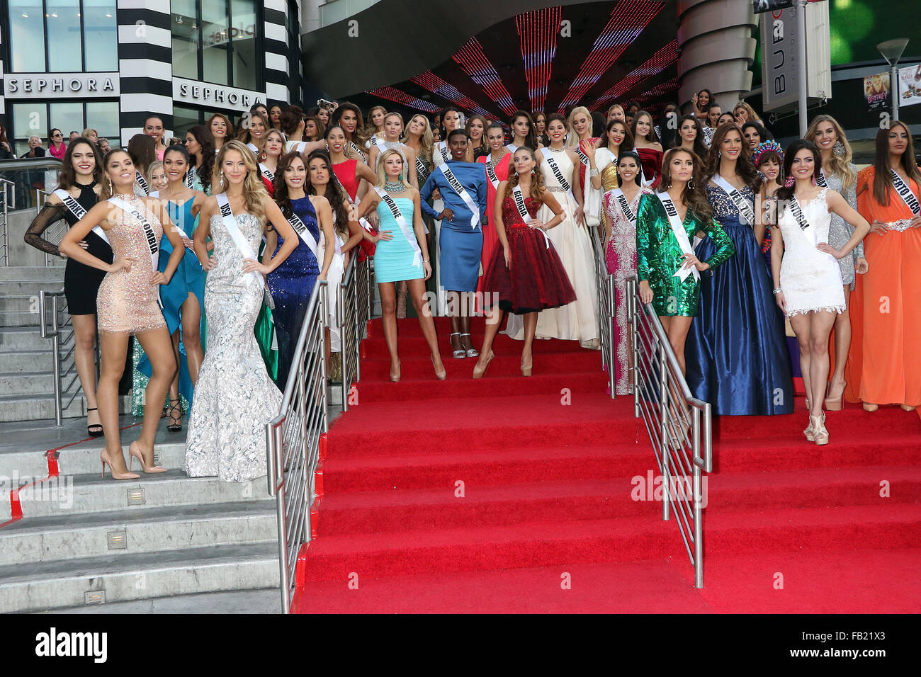 2015 Miss Universe Willkommen Veranstaltung im Planet Hollywood Hotel & Casino Featuring: Miss Universe Teilnehmer 2015 wo: Las Vegas, Nevada, USA bei: 7. Dezember 2015 Stockfoto