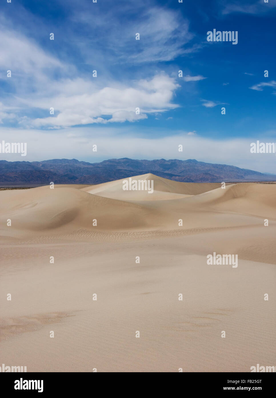 Sanddünen im Death Valley in Kalifornien Stockfoto