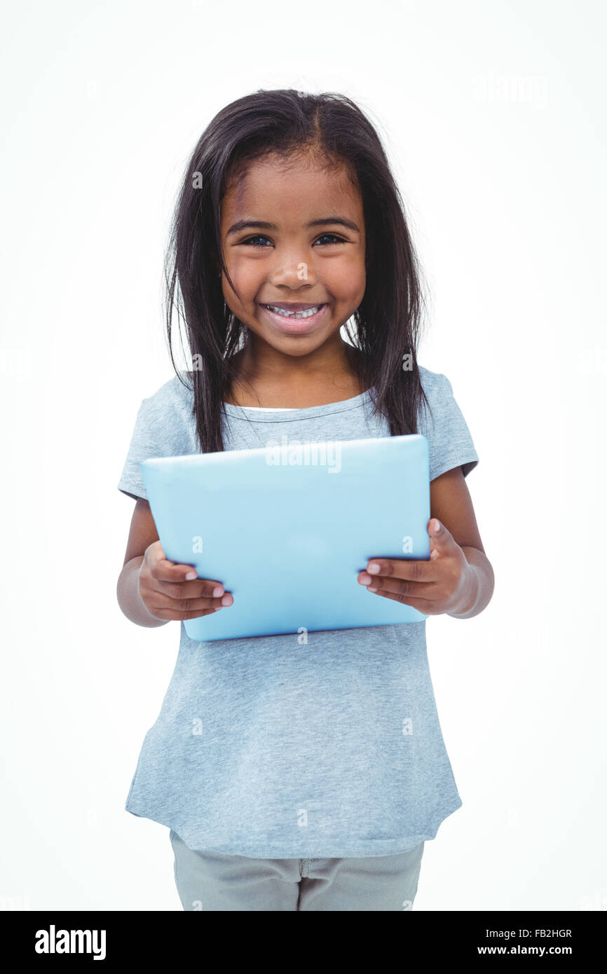 Stehen Mädchen mit Tablet und lächelt in die Kamera Stockfoto