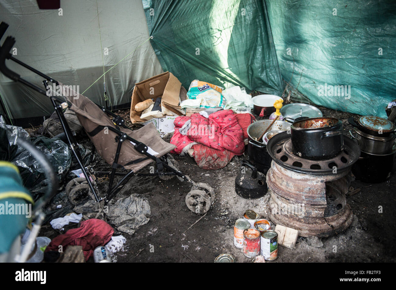 Dunkerque, Nord Pas De Calais, Frankreich. 8. Januar 2016. Kredit-Szenen rund um die Migranten Camp nach der Schwere der letzten Tage in Grande Synthe neben Dunkerque, Frankreich am 08.01.2016 Regenfälle: Wiktor Dabkowski/ZUMA Draht/Alamy Live News Stockfoto