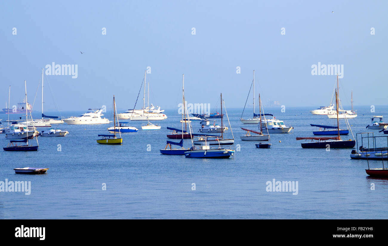 Wassertransport in das Meer, ein Wassertransport, Yacht, Boot, Transport von Personen, Meerexkursion, Reisen, Schiff, die passe Stockfoto