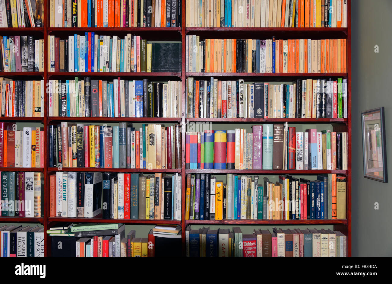 Bücherregale in inländische Immobilien. Stockfoto
