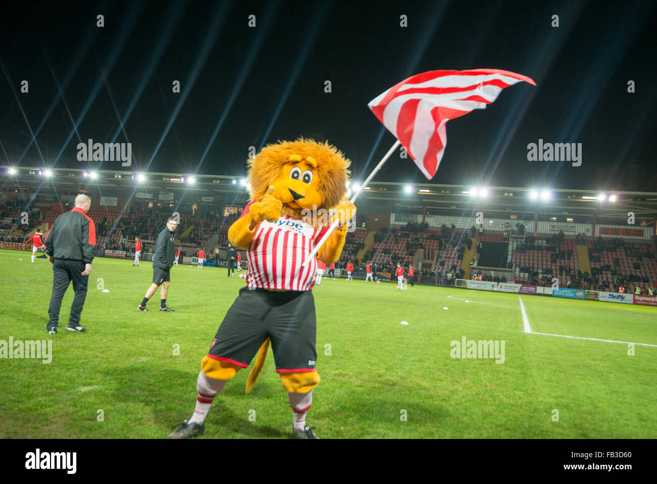 Exeter, Devon, UK. 8. Januar 2016. Exeter City Vs Liverpool FC, Exeter, Devon, Uk Freitag, 8. Januar 2016, Exeter Grecian Maskottchen der Löwe, Guthaben: @camerafirm/Alamy Live News Stockfoto