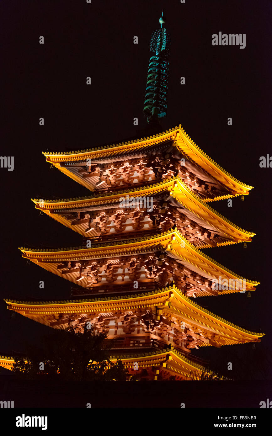 Nachtansicht der Pagode im Sensoji-Tempel, Tokyo, Japan Stockfoto