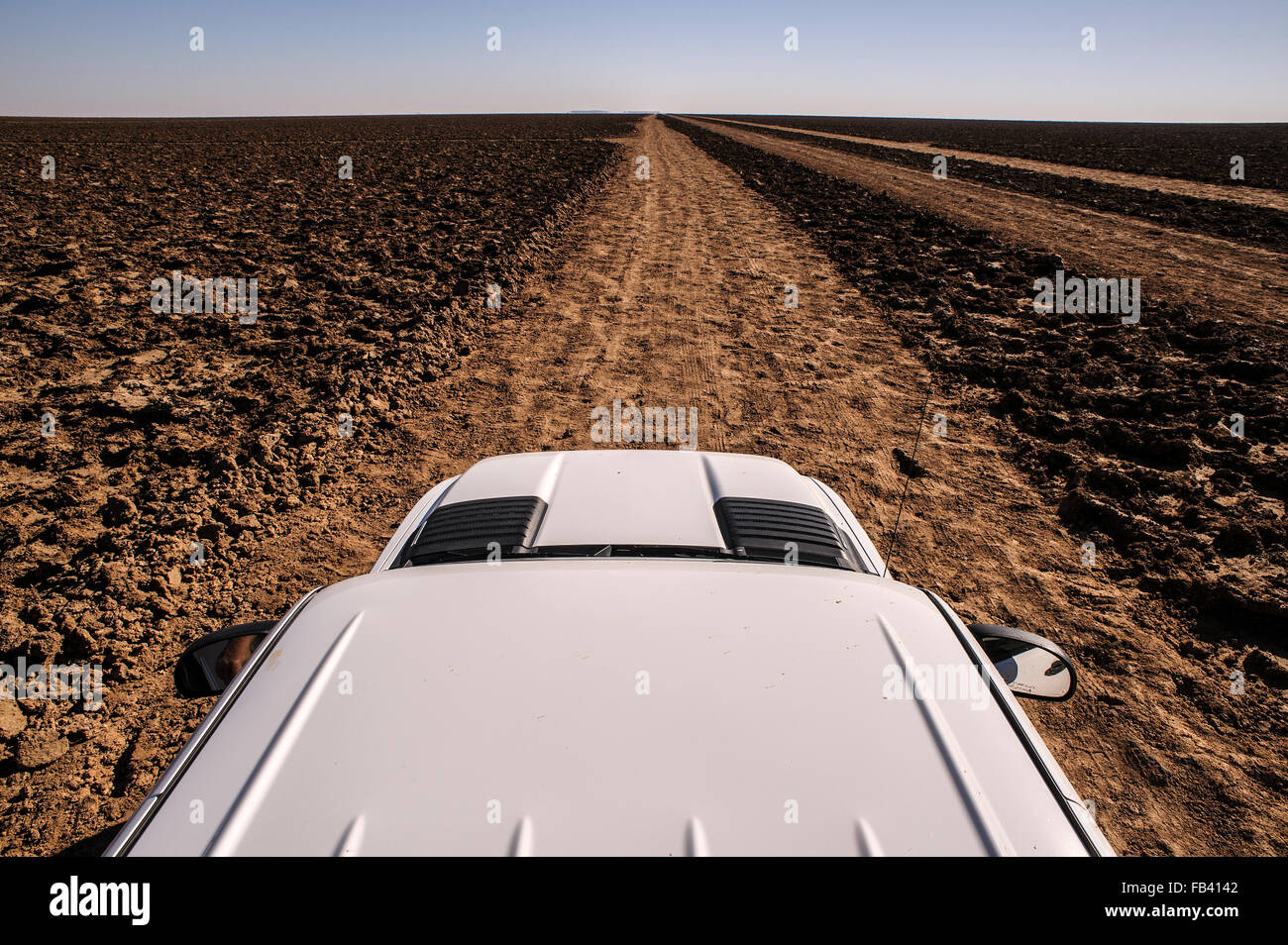 Reiben Sie Straßenautos in Khali ab al Khali Wüste, Oman Stockfoto