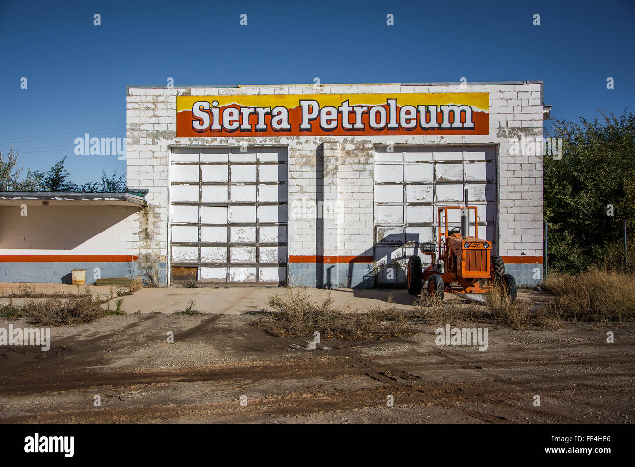 Stillgelegte tankstelle Fotos und Bildmaterial in hoher Auflösung Alamy