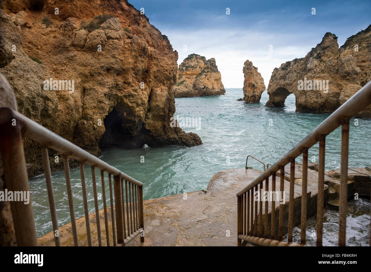 Ponta da Piedade Grotten in Lagos im Westen der Algarve, Portugal. Stockfoto