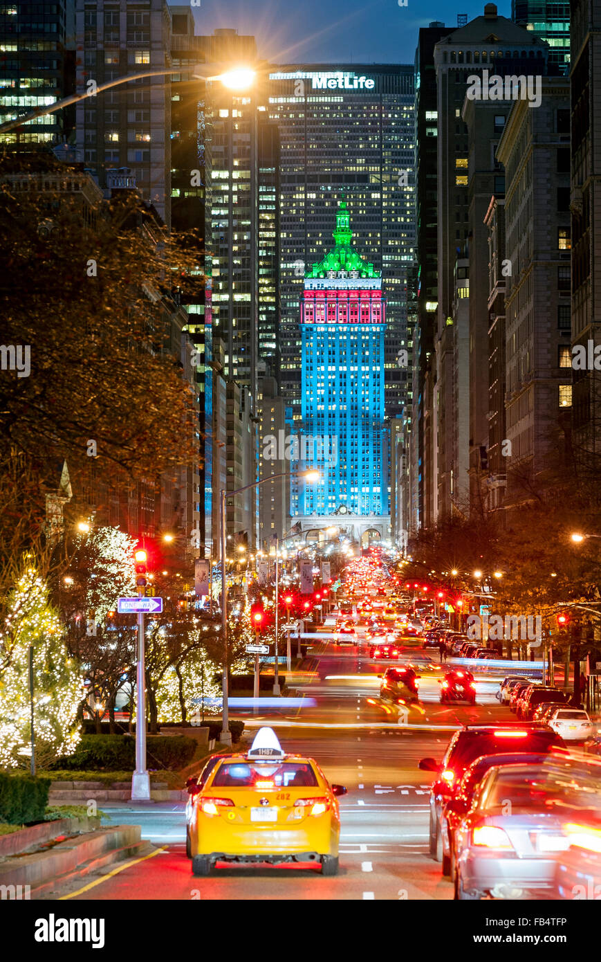 New York Weihnachten New York Street Park Avenue Dekorationen New York City Weihnachtsbäume Verkehr Stockfoto