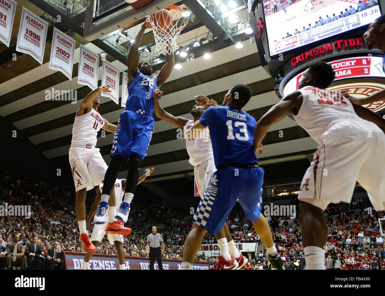 Tuscaloosa, AL, USA. 9. Januar 2016. Kentucky Wildcats weiterleiten Alex Poythress (22) legte in zwei seiner 25 Punkte als Kentucky Alabama 77-61 auf Samstag, 9. Januar 2016 in Tuscaloosa, AL. besiegte © Lexington Herald-Leader/ZUMA Draht/Alamy Live News Stockfoto