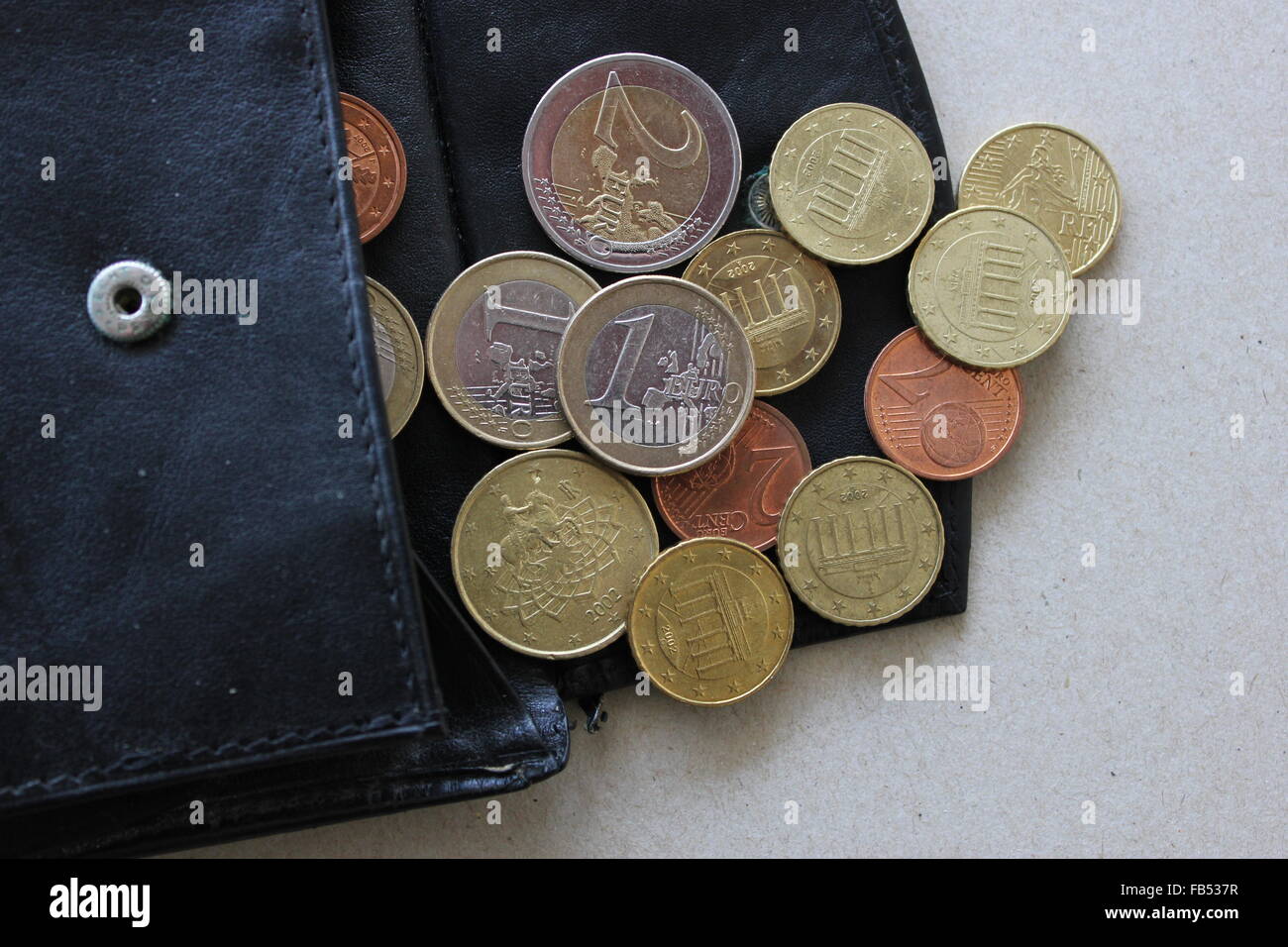 Geldbörse mit Euro-Münzen Stockfoto