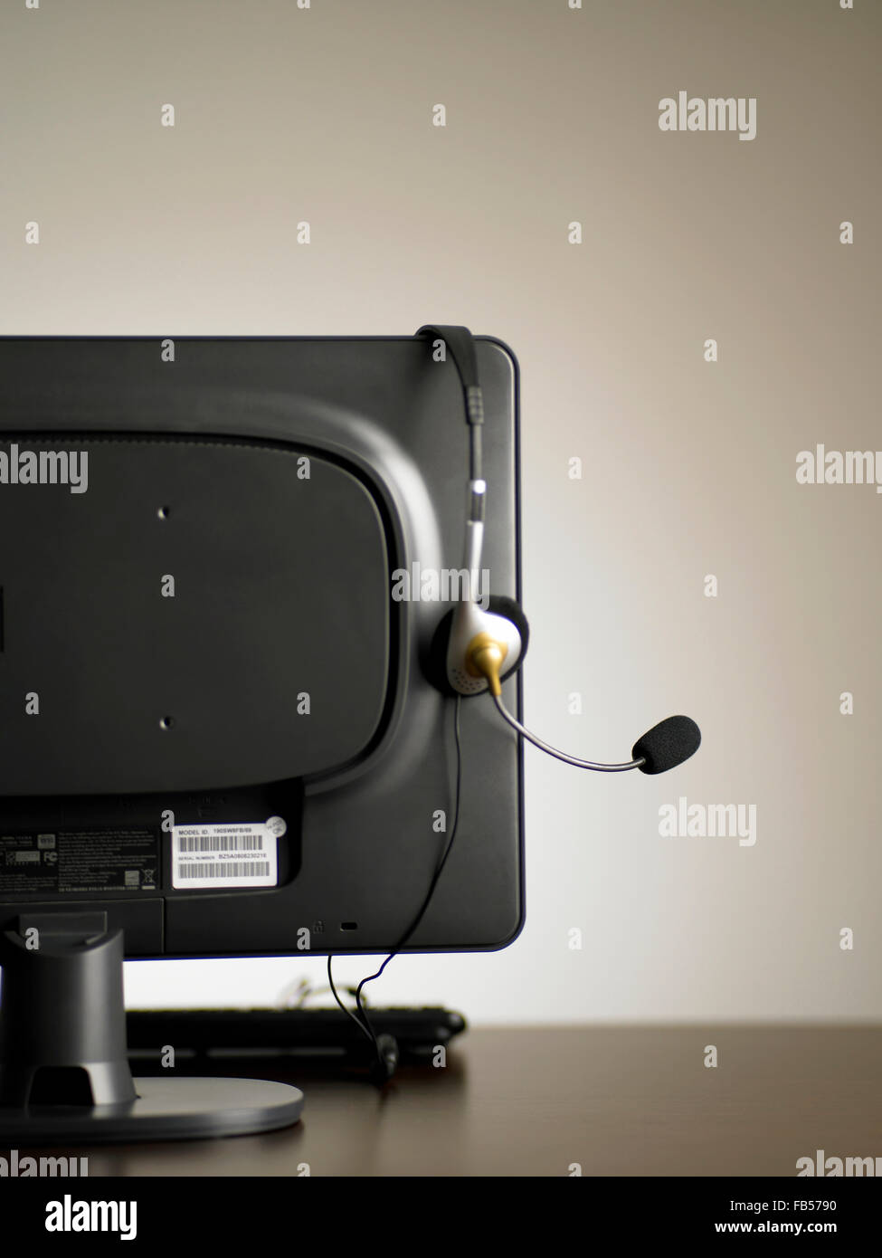 Rückseite des Monitors mit Ohrbügel Stück auf Stockfoto