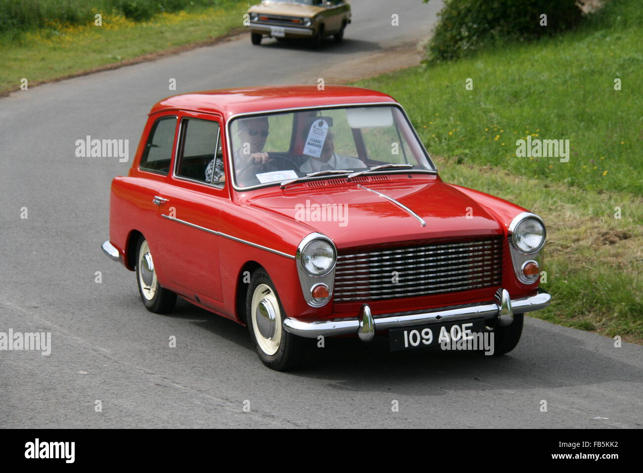 EINE ROTE AUSTIN A40 FARINA MOTORWAGEN Stockfoto