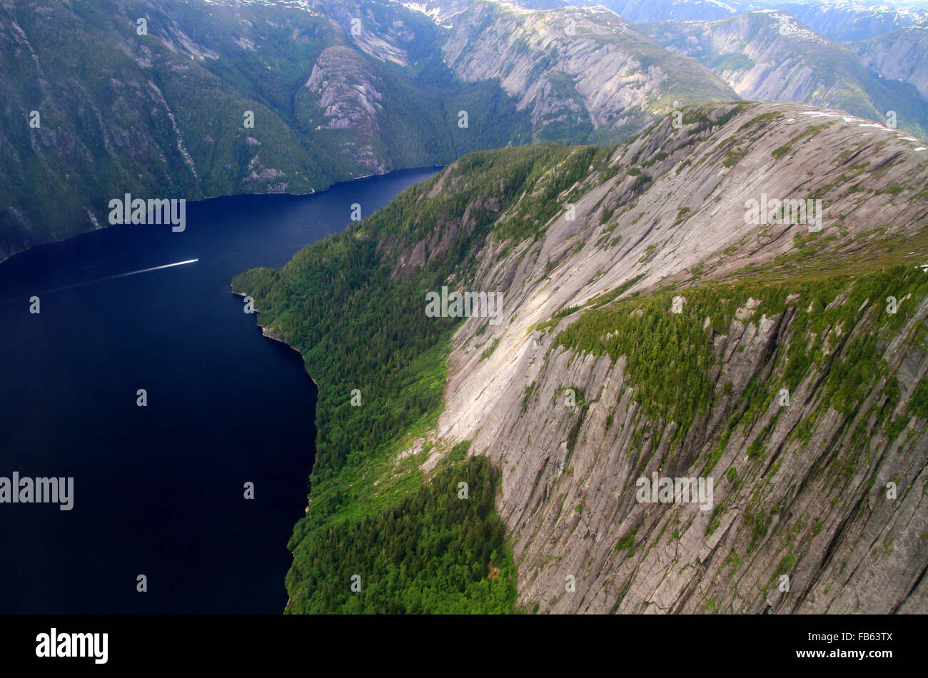 Aerial Landschaft bei einem Rundflug von Bergen in der schönen Misty Fjords in der Nähe von Ketchikan, Alaska Stockfoto