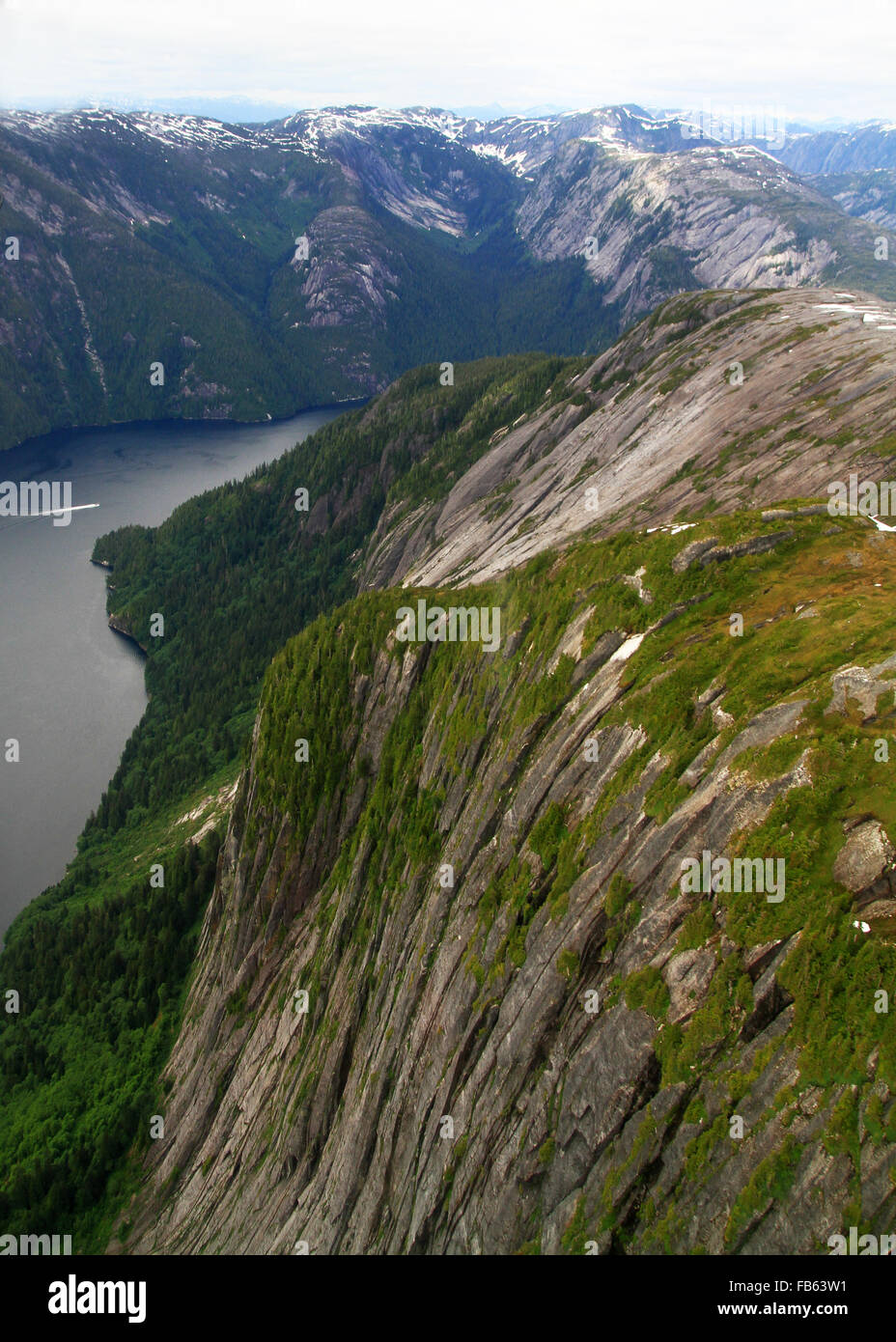 Aerial Landschaft bei einem Rundflug von Bergen in der schönen Misty Fjords in der Nähe von Ketchikan, Alaska Stockfoto