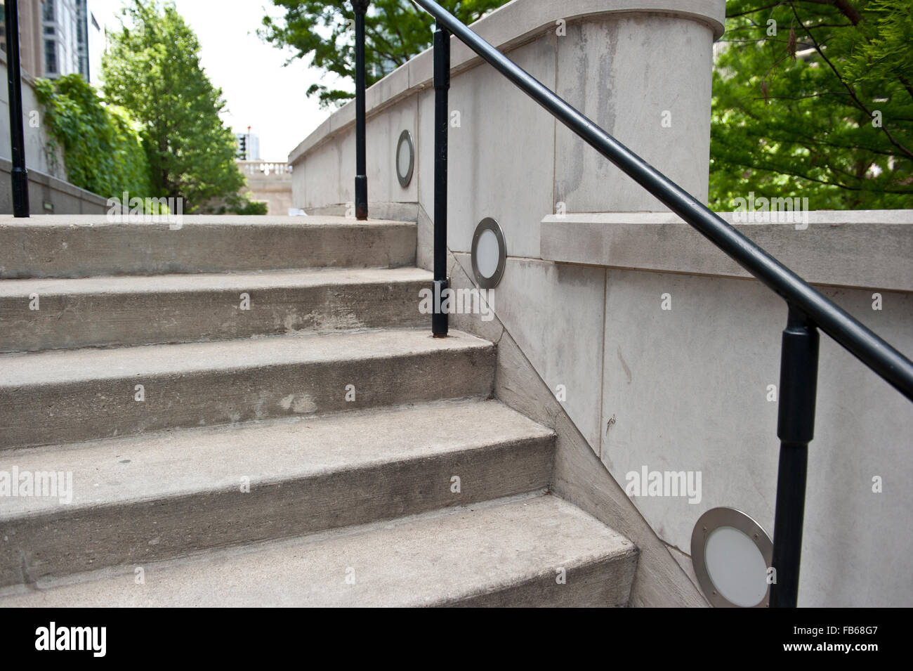 Ansicht von Chicago erinnert sich Vietnamkrieg Memorial Park in Chicago, Illinois, Veteranen des Vietnam-Krieges zu gedenken. Eine Treppe mit b Stockfoto