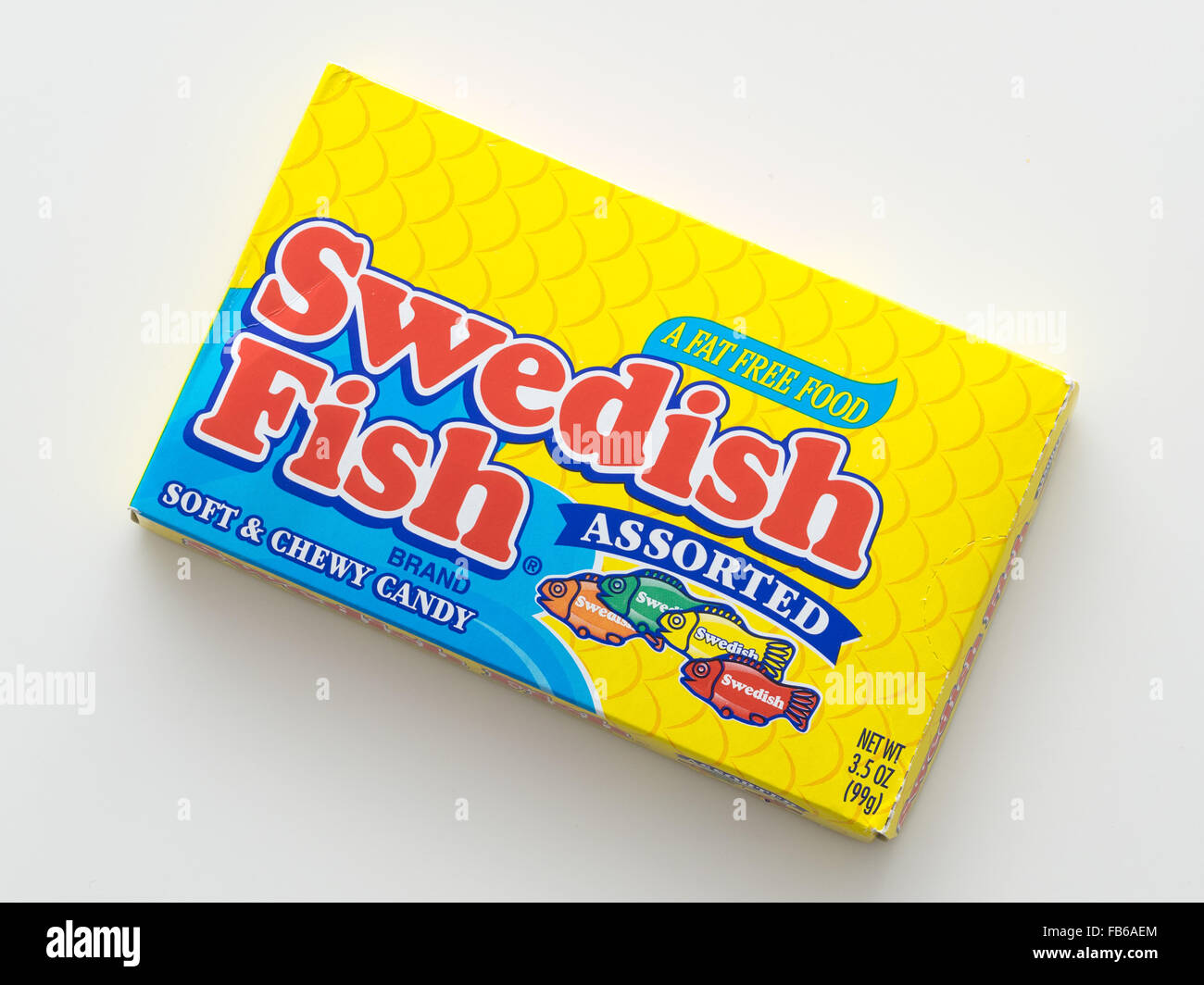 Eine Schachtel mit schwedischen Fisch, eine fischförmige zäh Süßigkeit, die ursprünglich von schwedischen Süßigkeit Produzent Malaco. Stockfoto