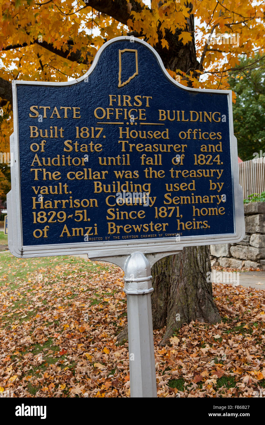 ERSTEN STATE OFFICE BUILDING erbaut 1817. Büros von State Treasurer und Prüfer bis zum Sturz des 1824 untergebracht. Im Keller wurde die Schatzkammer-Tresor. Gebäude von Harrison County Seminar, 1829-51 verwendet. Seit 1871, Heimat von Amzi Brewster Erben.  Errichtet von Corydon Handelskammer Stockfoto