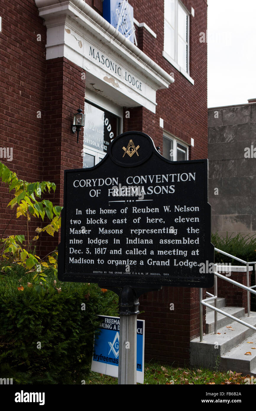 CORYDON Konvention der Freimaurer In der Heimat Reuben W. Nelson zwei östlich von hier Blöcke, elf Baumeister Vertretung der neun Logen in Indiana zusammengebaut 3. Dezember 1817 und berief eine Versammlung in Madison, eine Großloge zu organisieren.  Errichtet von der Großloge F. & A. M. von Indiana, 1964 Stockfoto