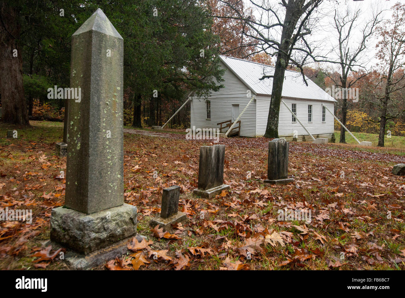 Friedhof in Joppe Missionary Baptist Church, gegründet 1862, Mammoth Cave National Park, Kentucky, Vereinigte Staaten von Amerika Stockfoto