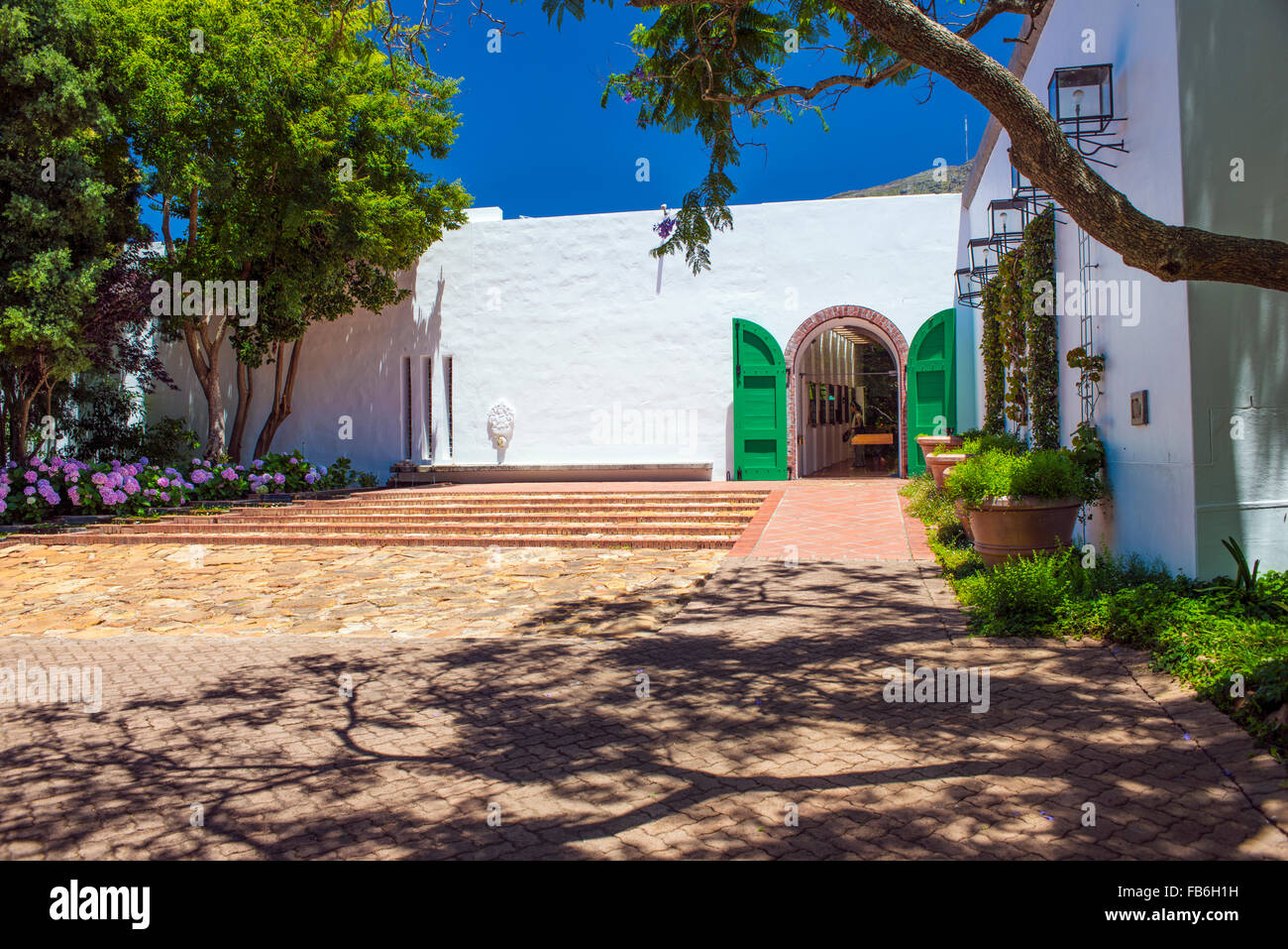 Der Eingang zum Klein Constantia Wine Estate in Kapstadt, Südafrika Stockfoto Der Eingang zum Klein Constantia Wine Estate in Kapstadt, Südafrika Stockfoto