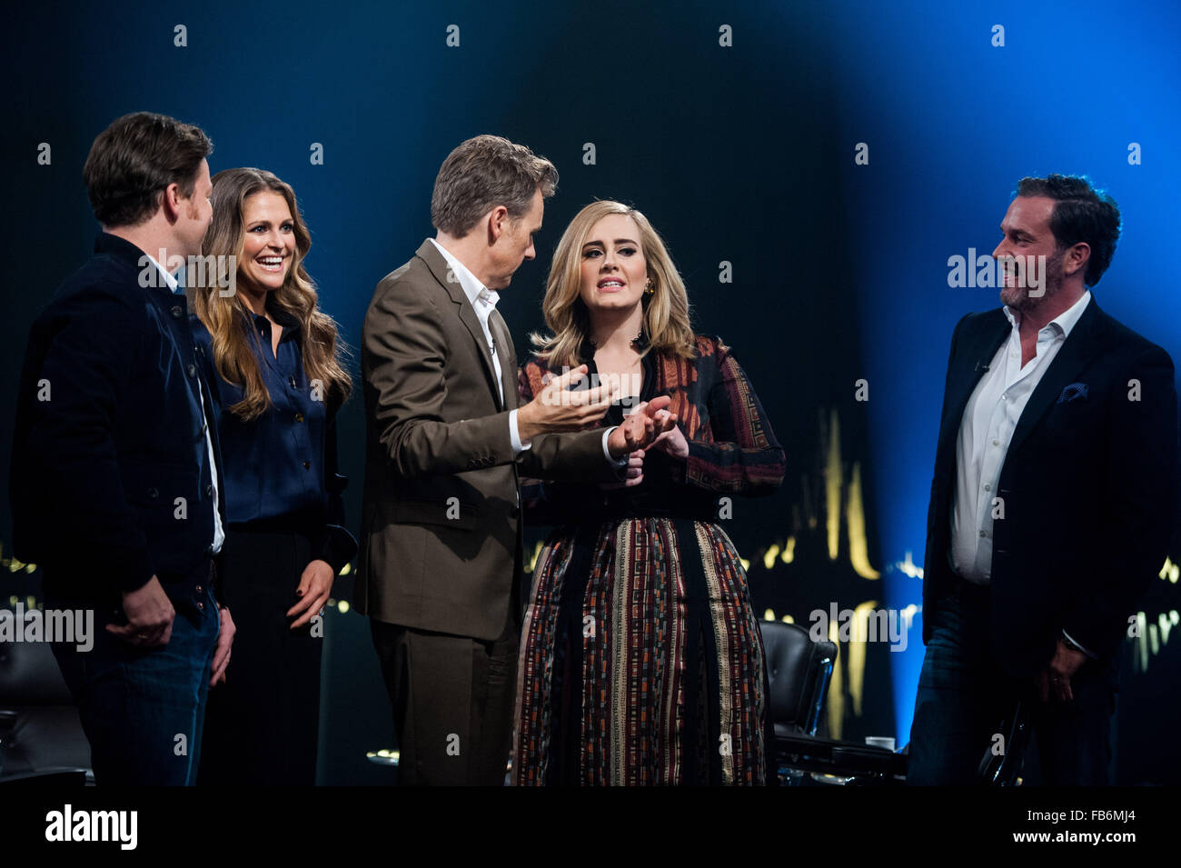 Skavlan TV-Show Dreharbeiten in den Londoner Studios.  Mitwirkende: Prinzessin Madeleine von Schweden, Chris O'Neill, Jamie Oliver, Fredrik Skavlan, Adele Adkins Where: London, Vereinigtes Königreich bei: 3. Dezember 2015 Stockfoto