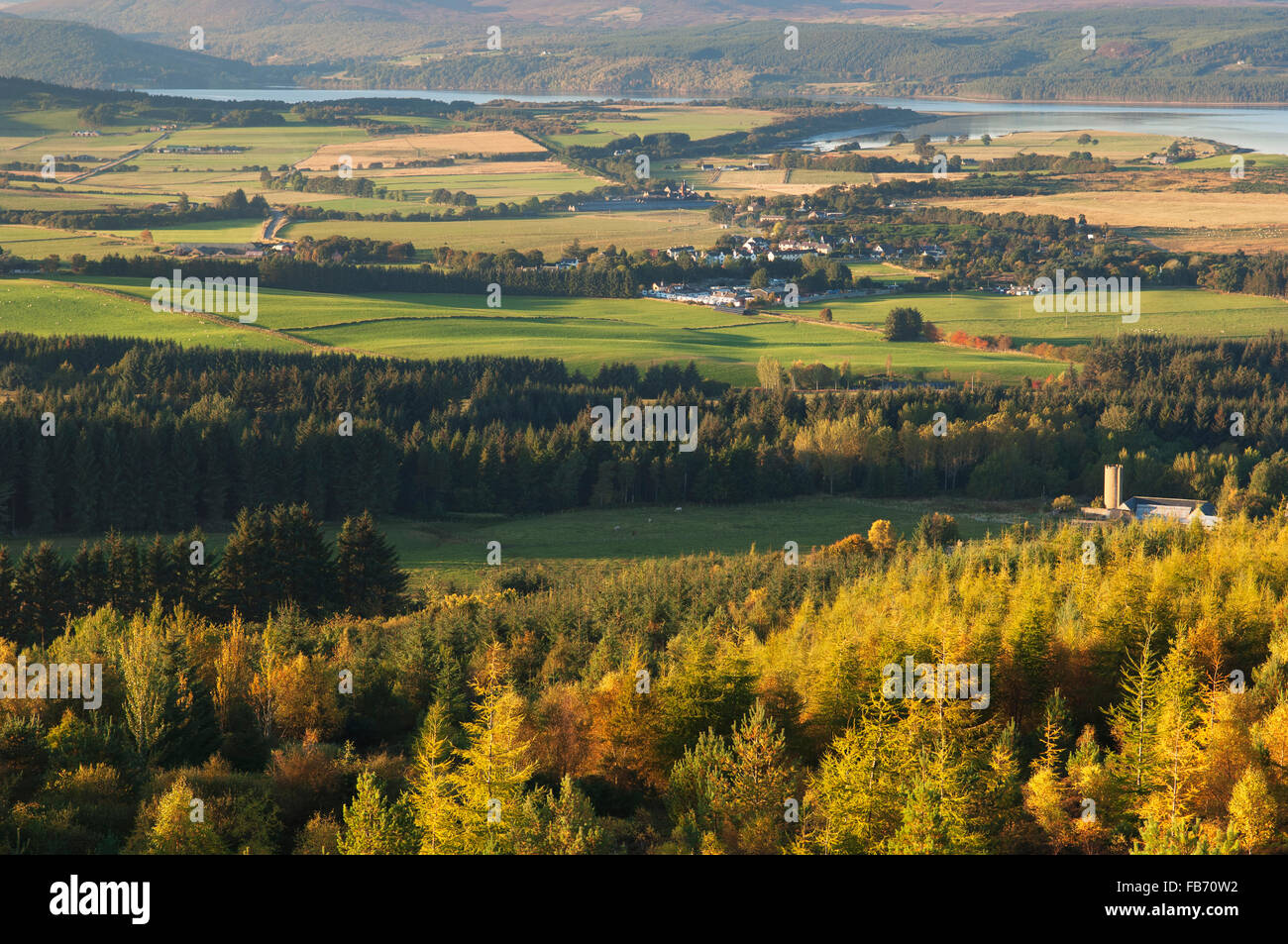 Blick über das Dorf Edderton und die umliegende Landschaft von Hill Edderton - Ross-Shire, Schottland. Stockfoto