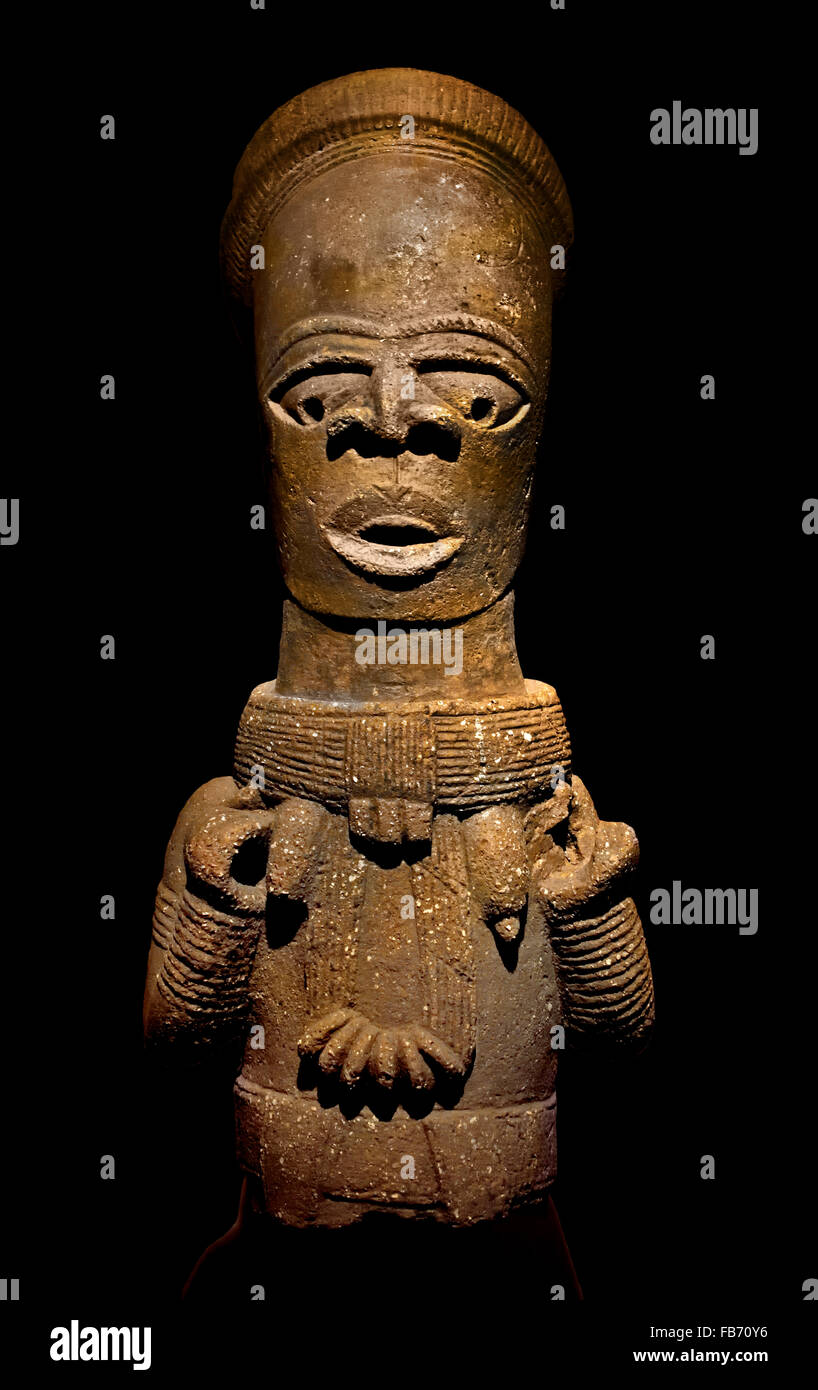 Büste von Frau Priesterin Adel oder göttliche Vorfahren 5. Jahrhundert Nok Nigeria Afrika afrikanische Terrakotta Stockfoto