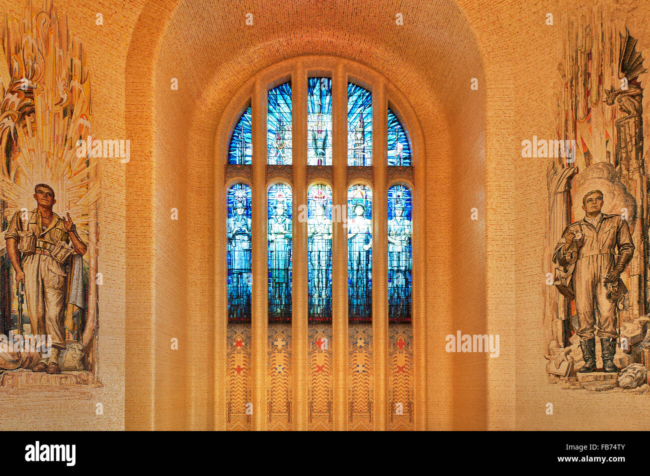 Farbenfrohe Fenster im Australian war Memorial von Canberra. Stockfoto