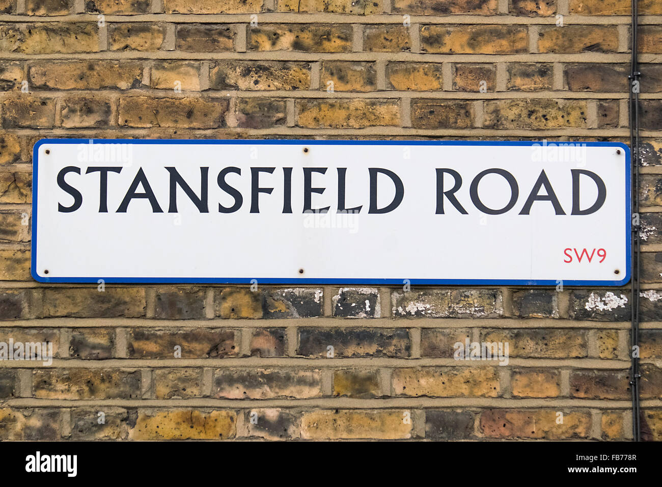 London, UK. 11. Januar 2016. Stansfield Straße Straßenschild David Bowie lebte, bis er 6 Jahre alt, Stansfield Road, Brixton, London Credit war: Raymond Tang/Alamy Live News Stockfoto