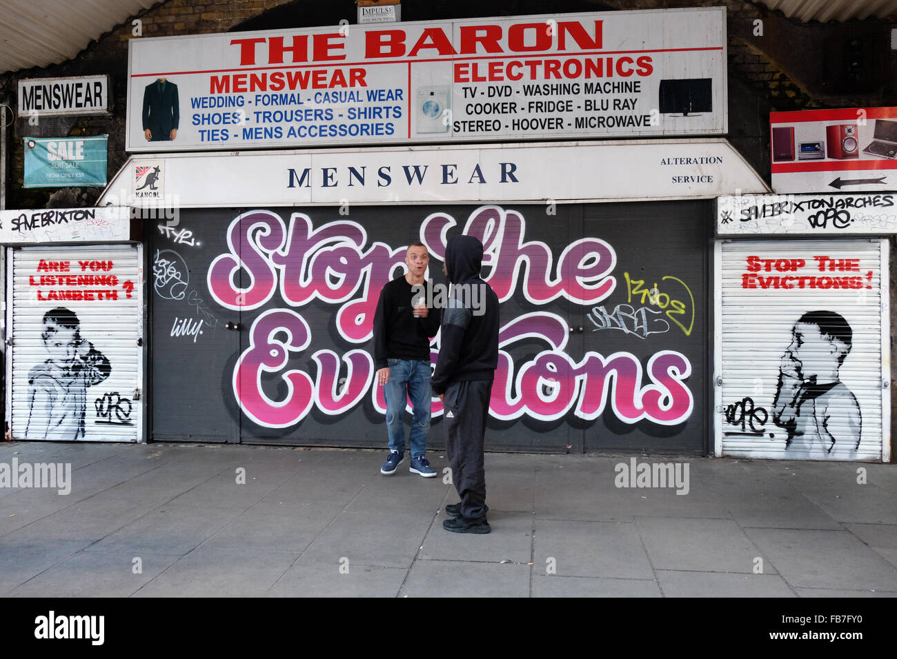 Speichern Sie Brixton-Kampagne von Gentrifizierung und die Räumung der Geschäfte von Network Rail Atlantic Road Brixton South London Stockfoto