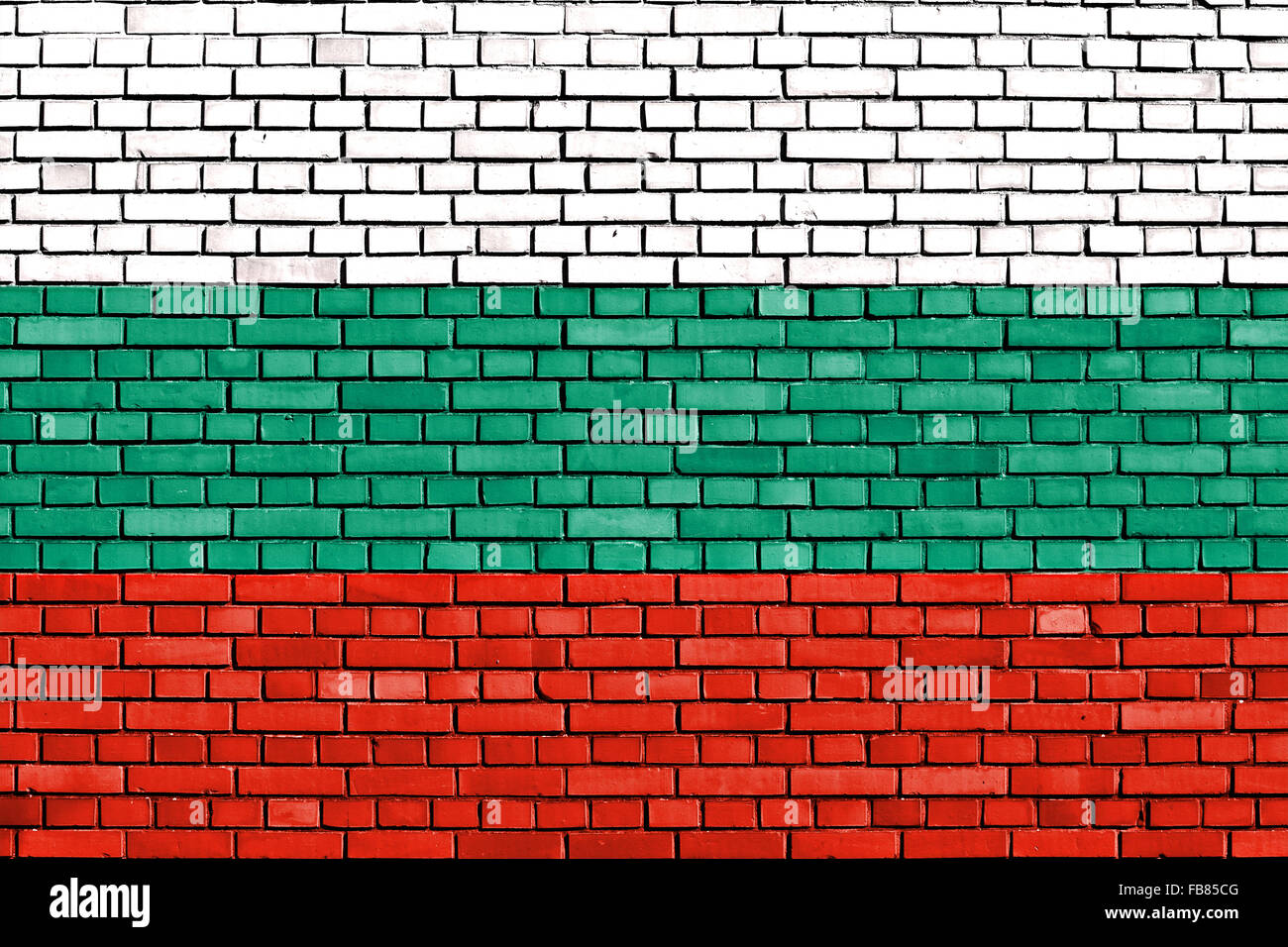 Flagge von Bulgarien auf Mauer gemalt Stockfoto