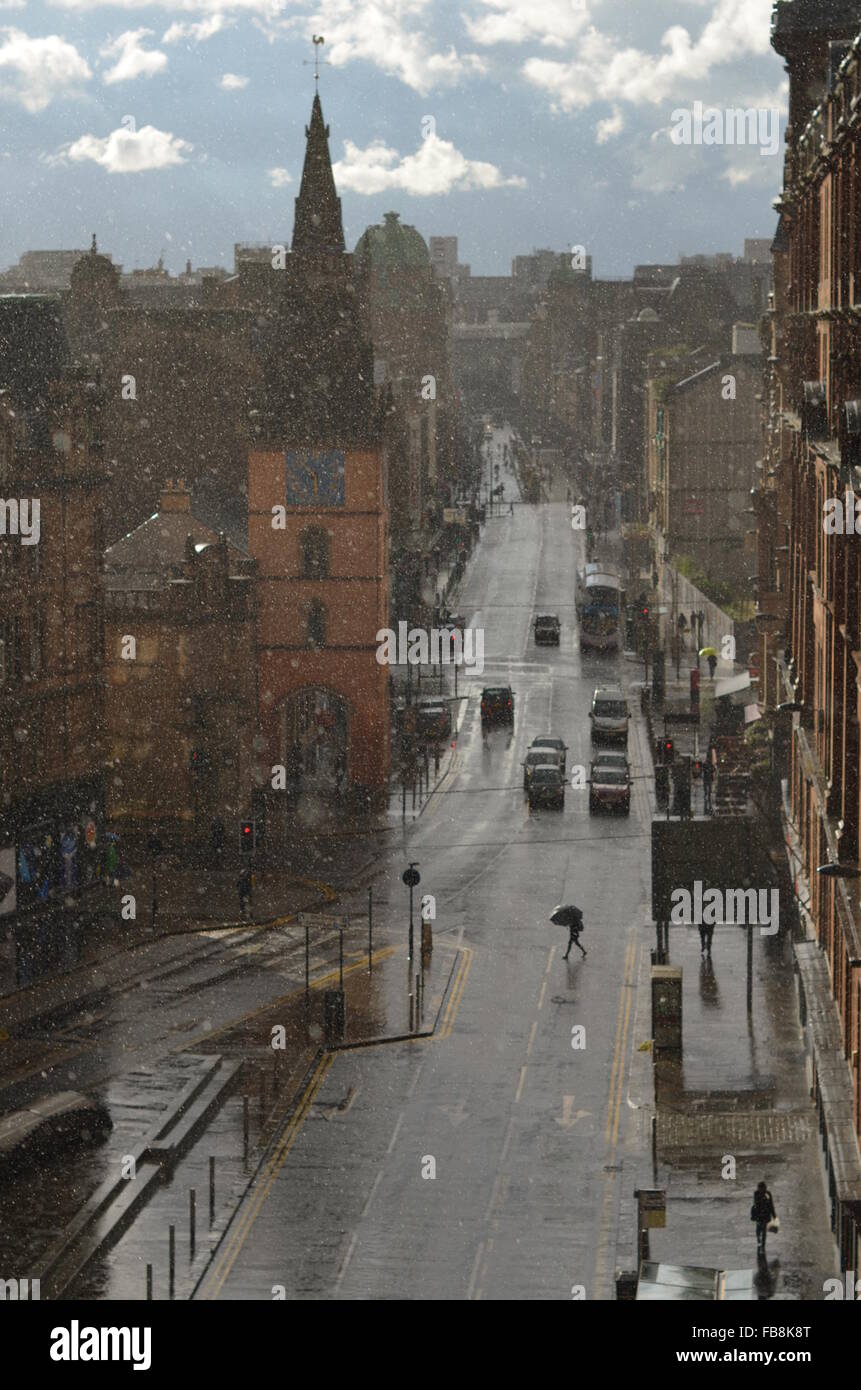 Sommerregen, Revolution, Glasgow, Schottland Stockfoto