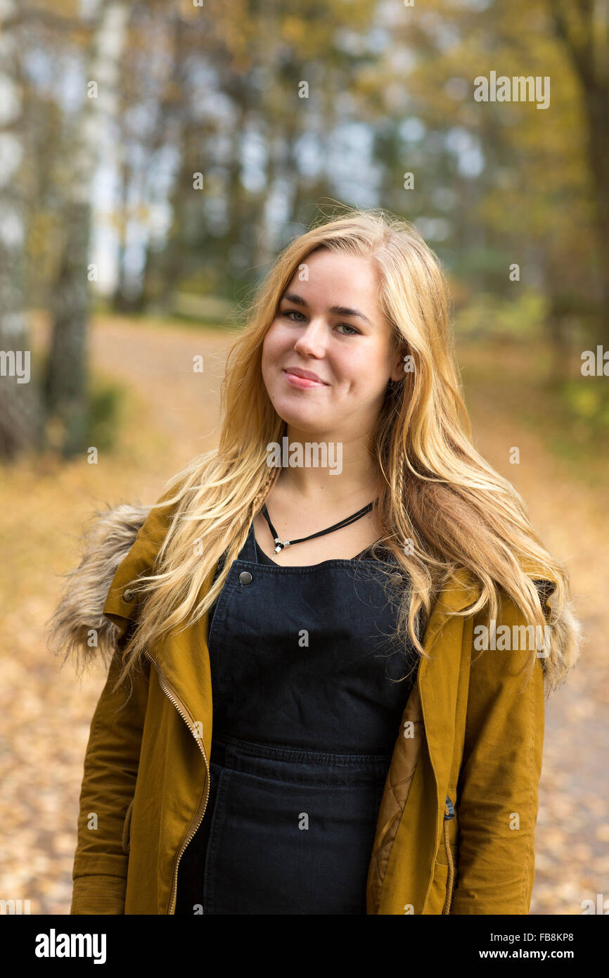 17 teenager teenager teenager teenager Fotos und Bildmaterial in