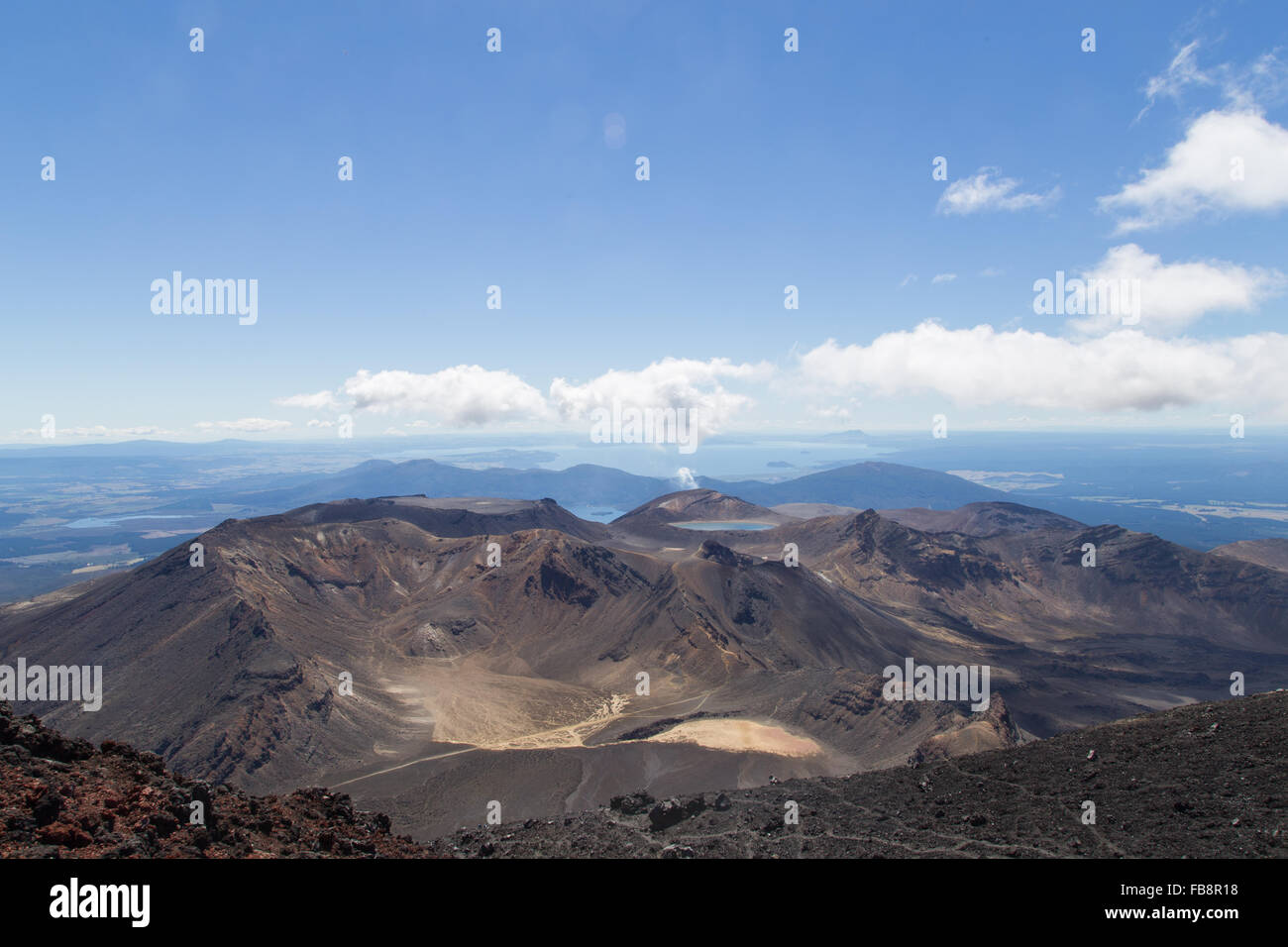 Blick über Zentralkrater, South Crater Vulkan Te Maari von der Spitze des Mount Ngauruhoe. Stockfoto