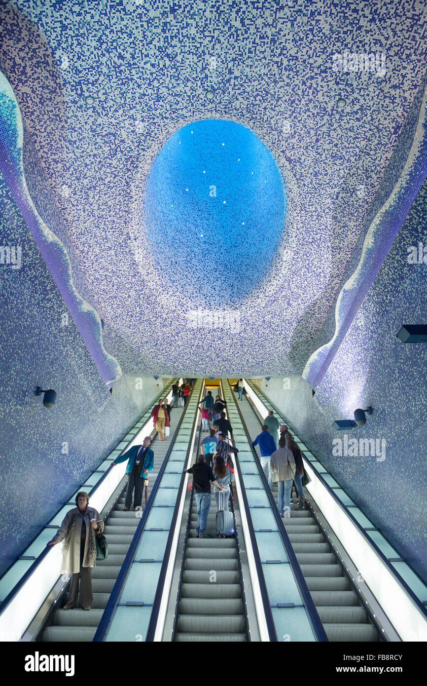 Toledo-u-Bahnstation, Neapel, Italien. Eines der MetroNapoli Kunst-Stationen. Stockfoto