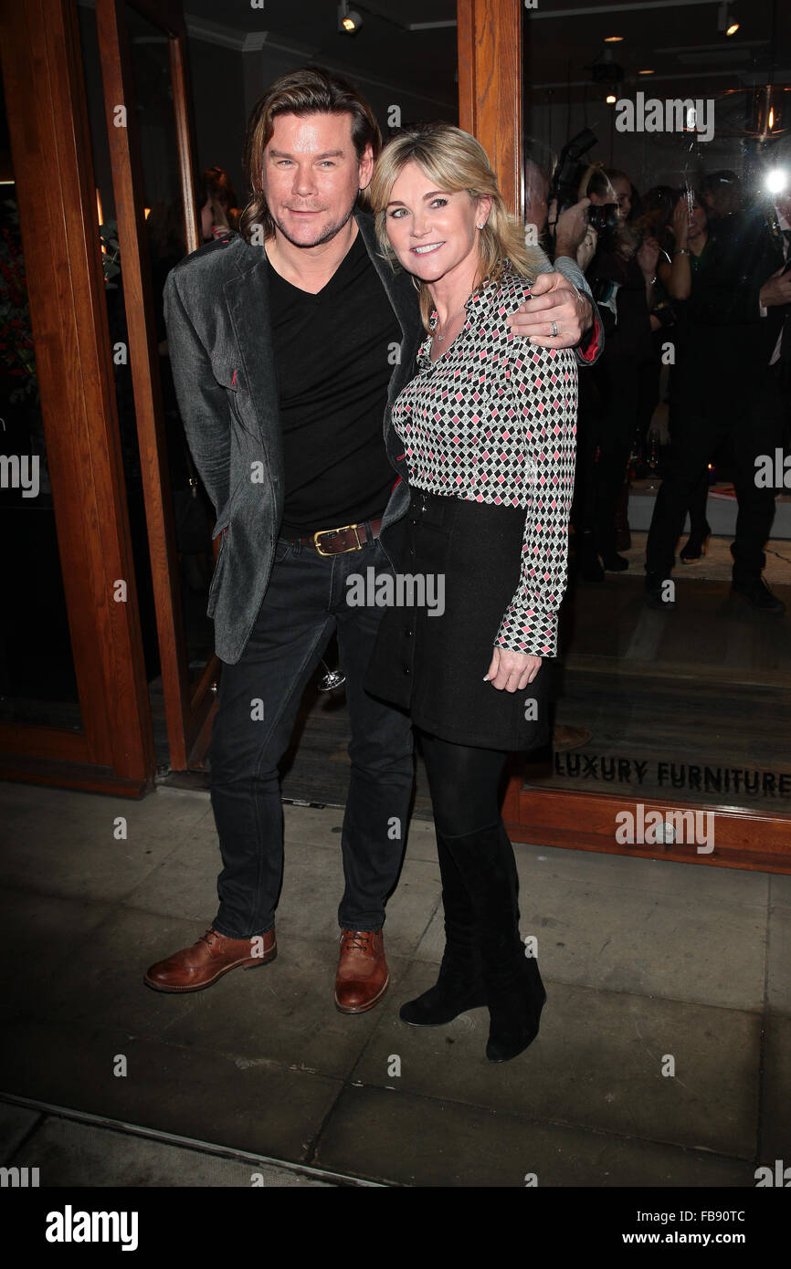 London, UK, 24. November 2015: Anthea Turner besucht den Look Good Feel Better - Charity-Empfang in London Stockfoto