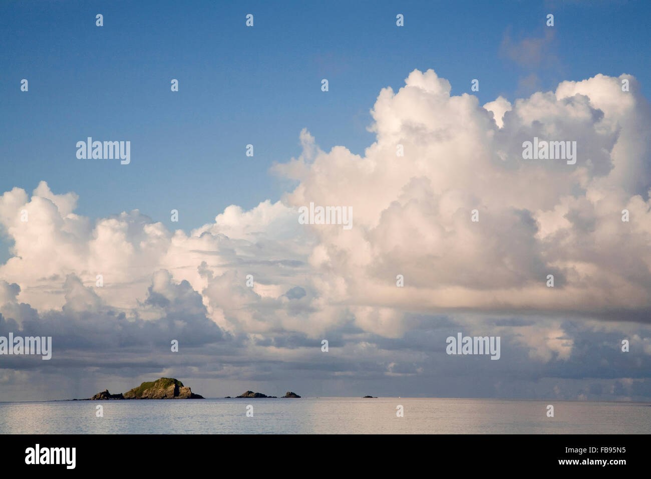 Meer und Wolken, Kerama Inseln, Japan Stockfoto